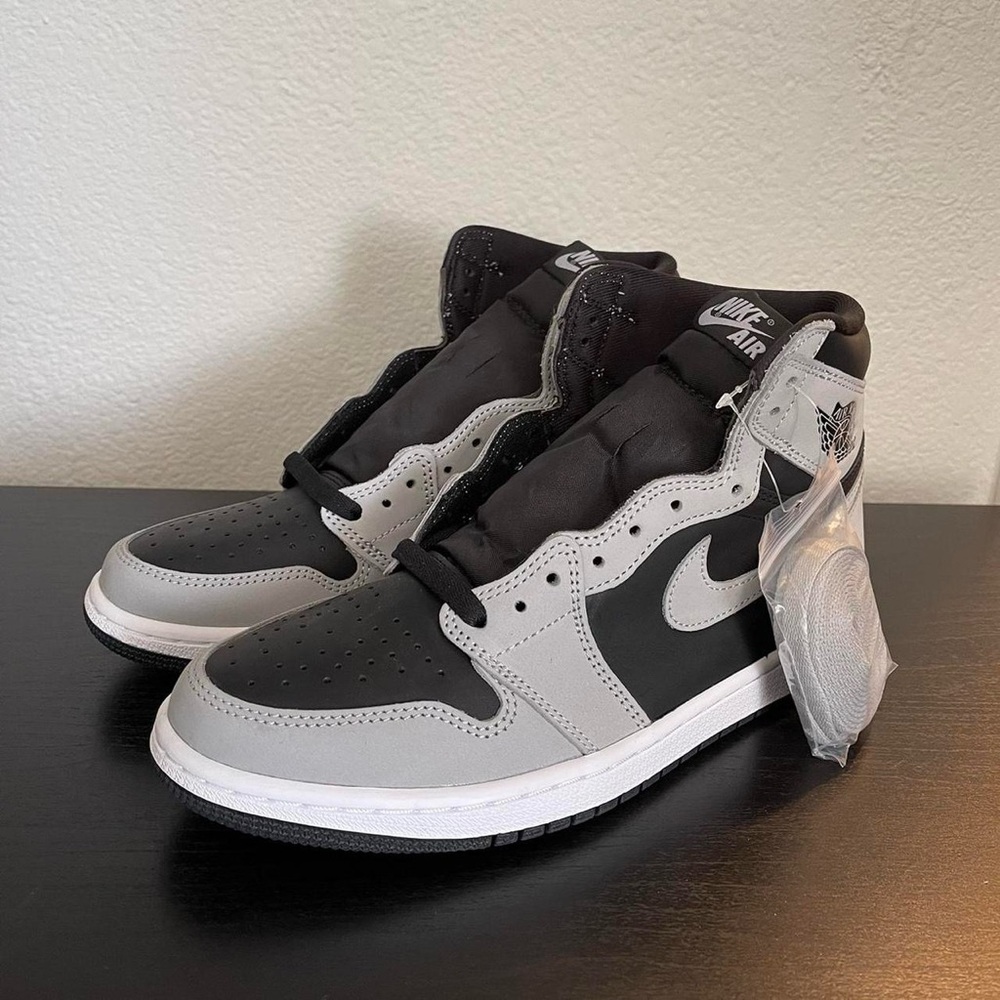 Jordan 1 shadow 2.0 men’s size 9